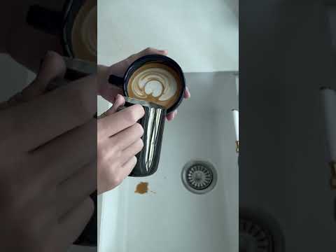 Califia farms barista blend latte art